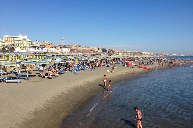 Philip Mallis / Flickr / CC-BY-SA 2.0 Лидо ди Остия